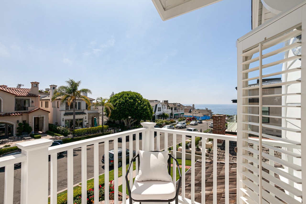 223 Orchid Ave
