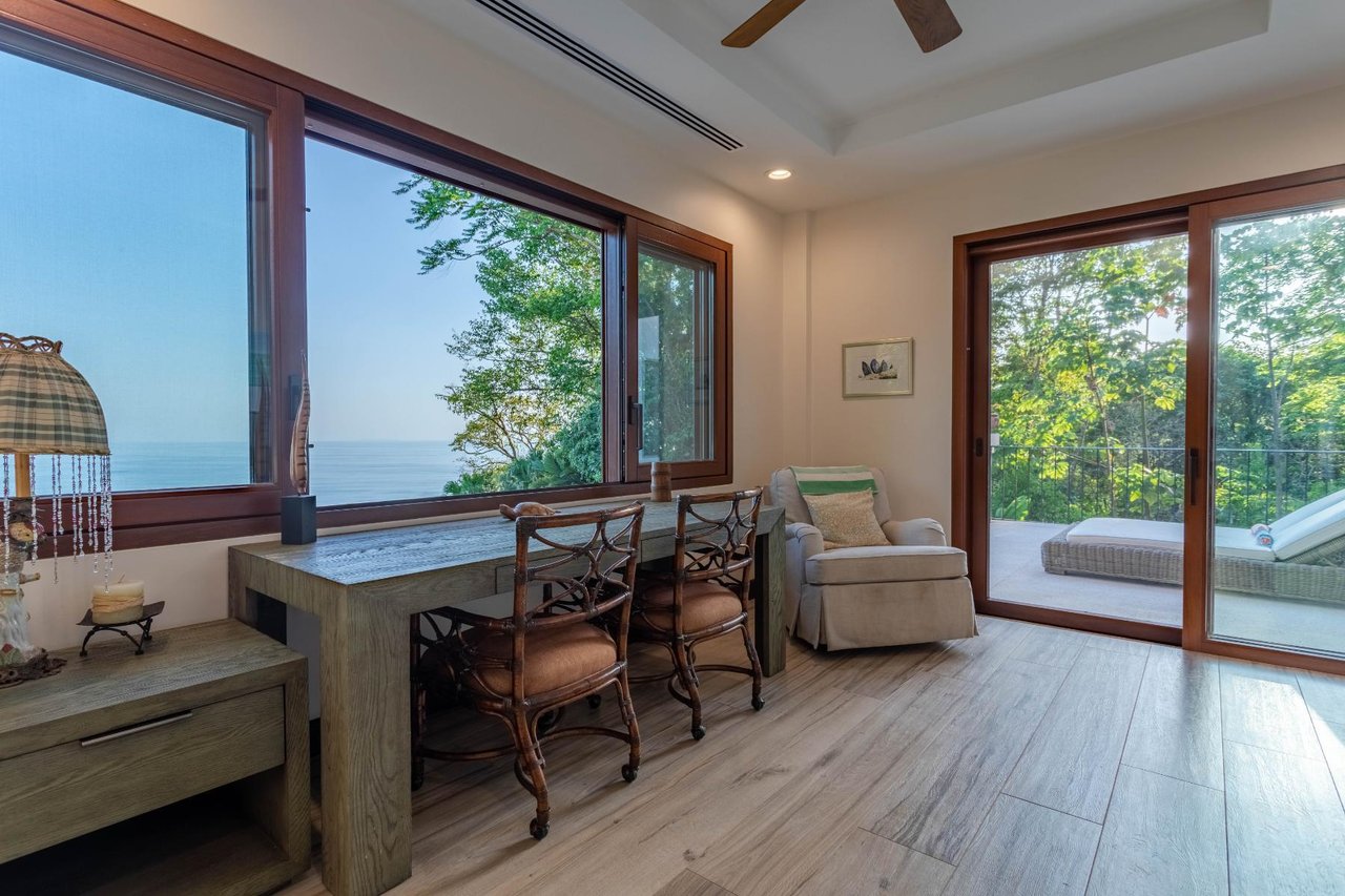 Private Ocean View Estate, Dominical, Puntarenas
