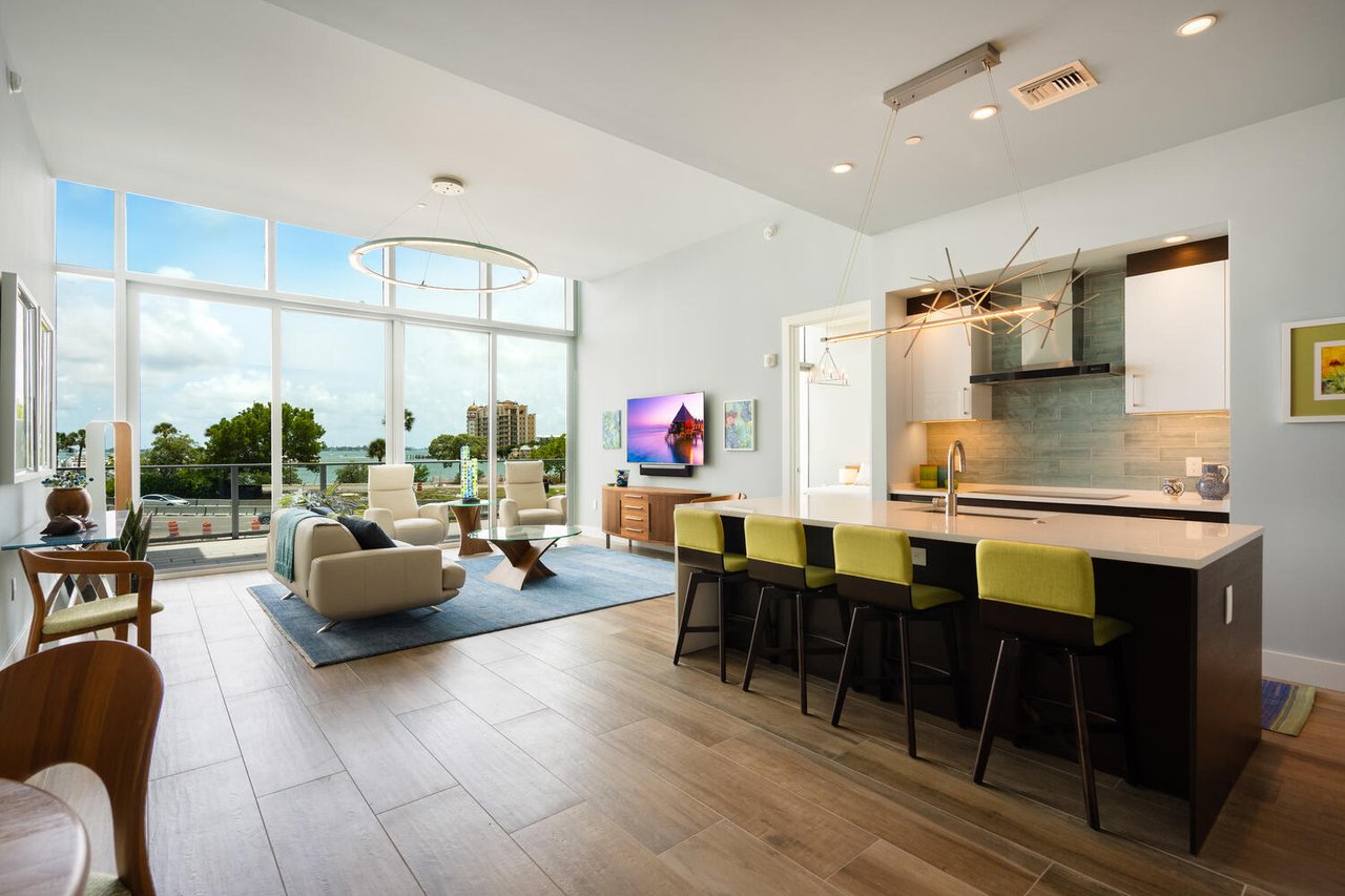 Under Contract: Plaza Level at VUE