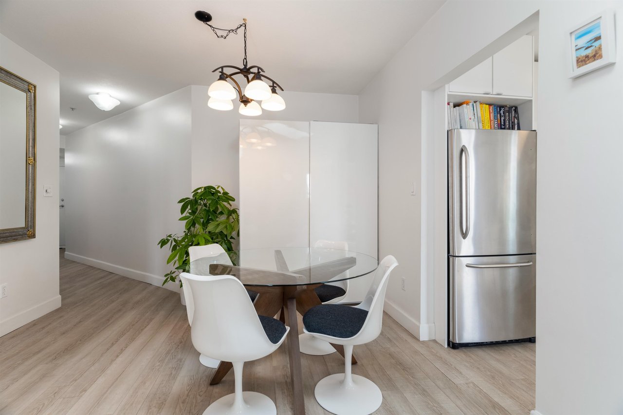 102-108 W Esplanade Ave