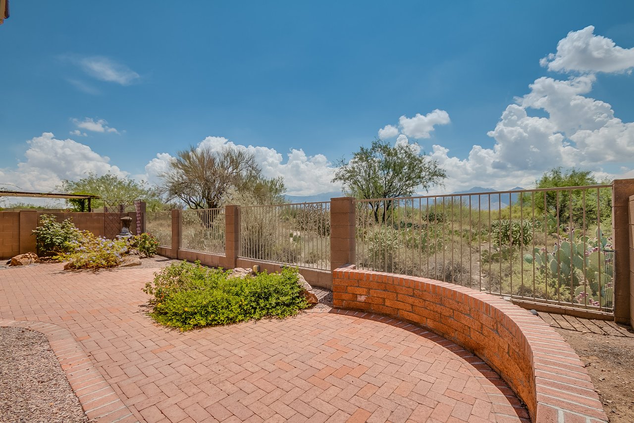 Incredible, Unobstructed Catalina Mountain Views