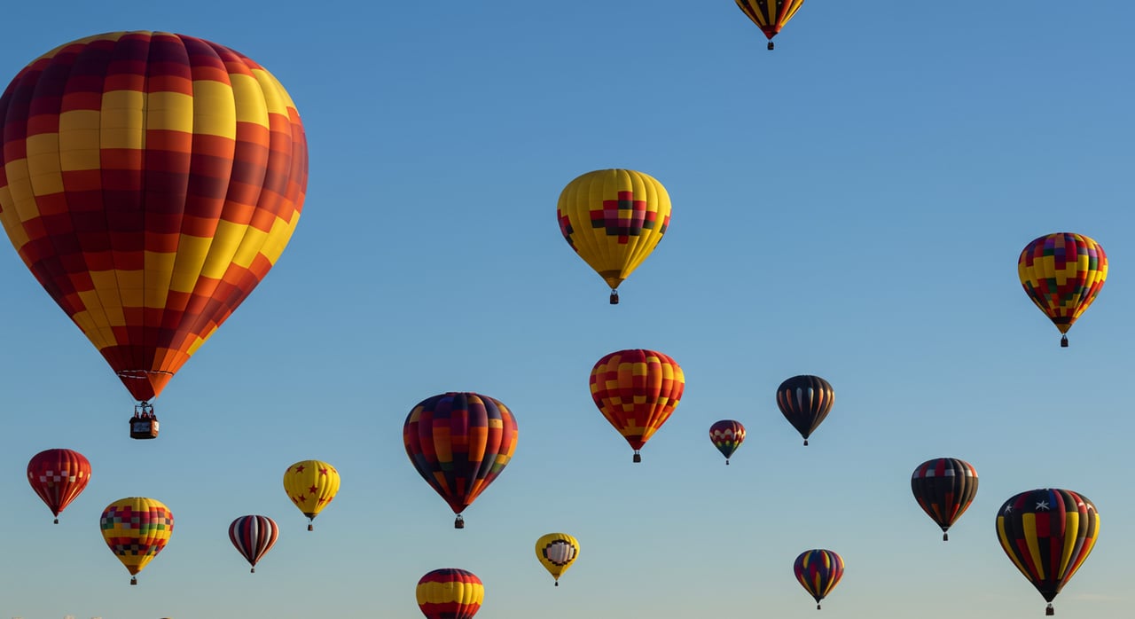 Hot Air Balloon Rides: Get a Bird's-Eye View of the Breathtaking Aspen Landscapes
