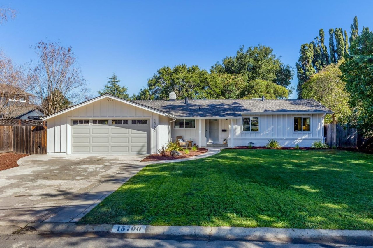 15700 Gardenia Way