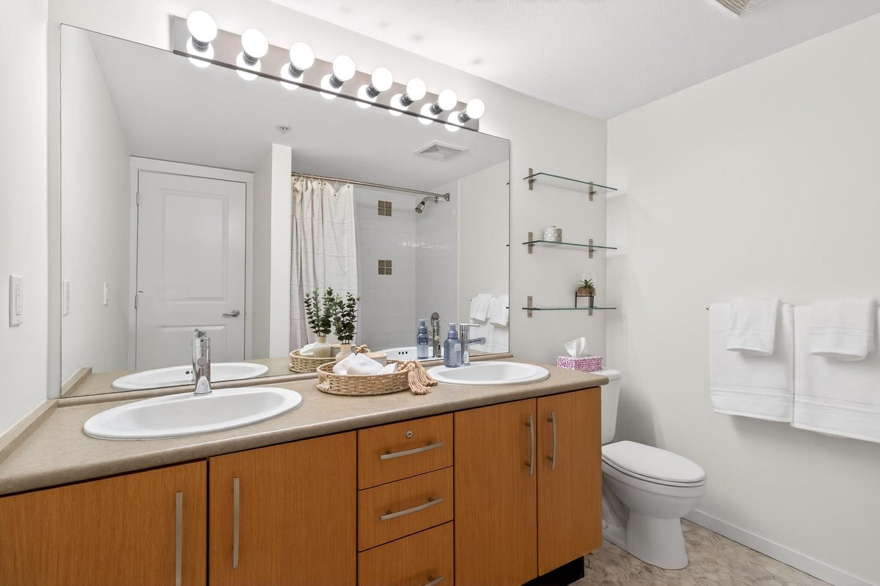 207-500 Klahanie Drive, Port Moody