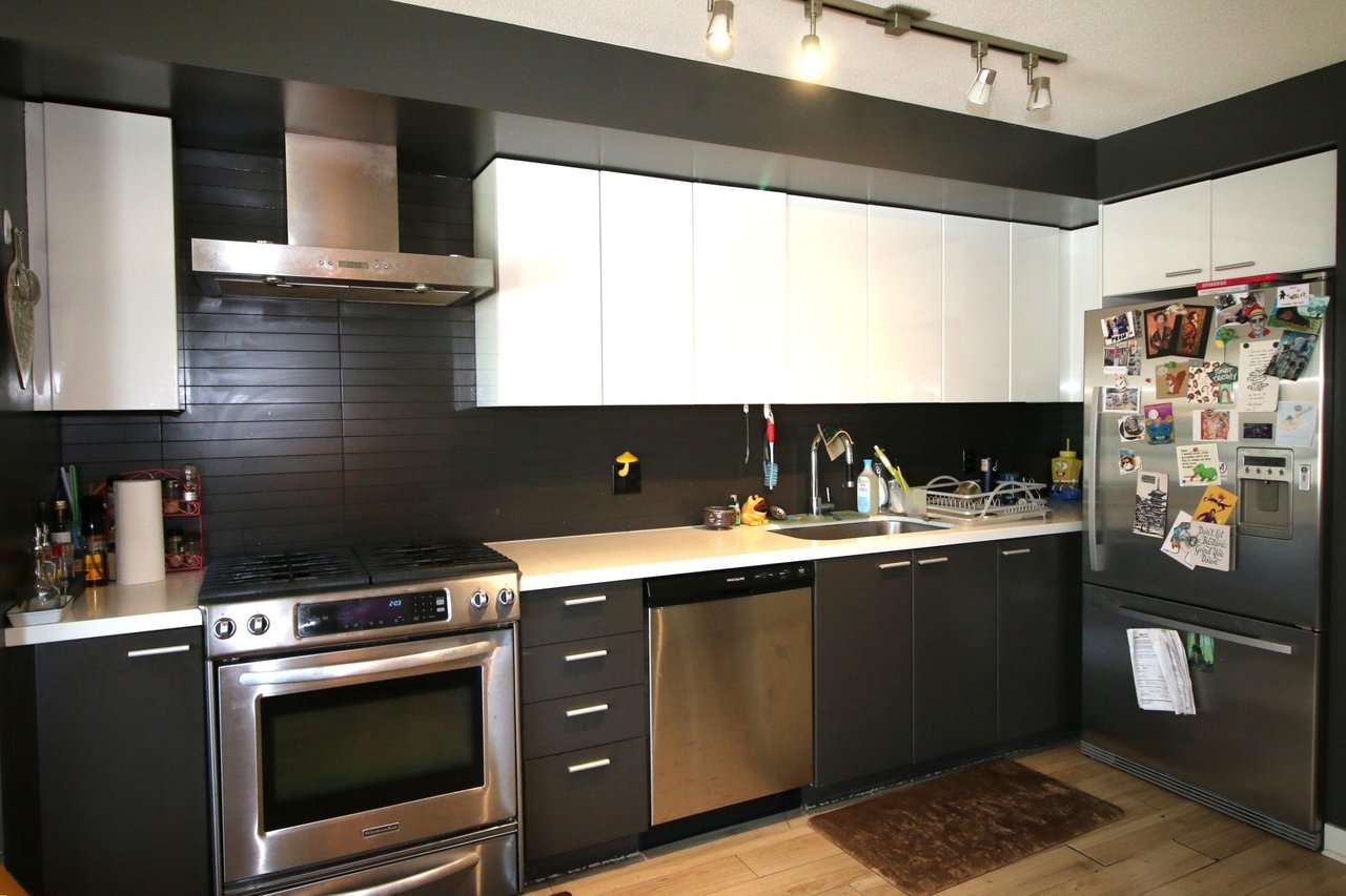 311-2888 E 2nd Ave