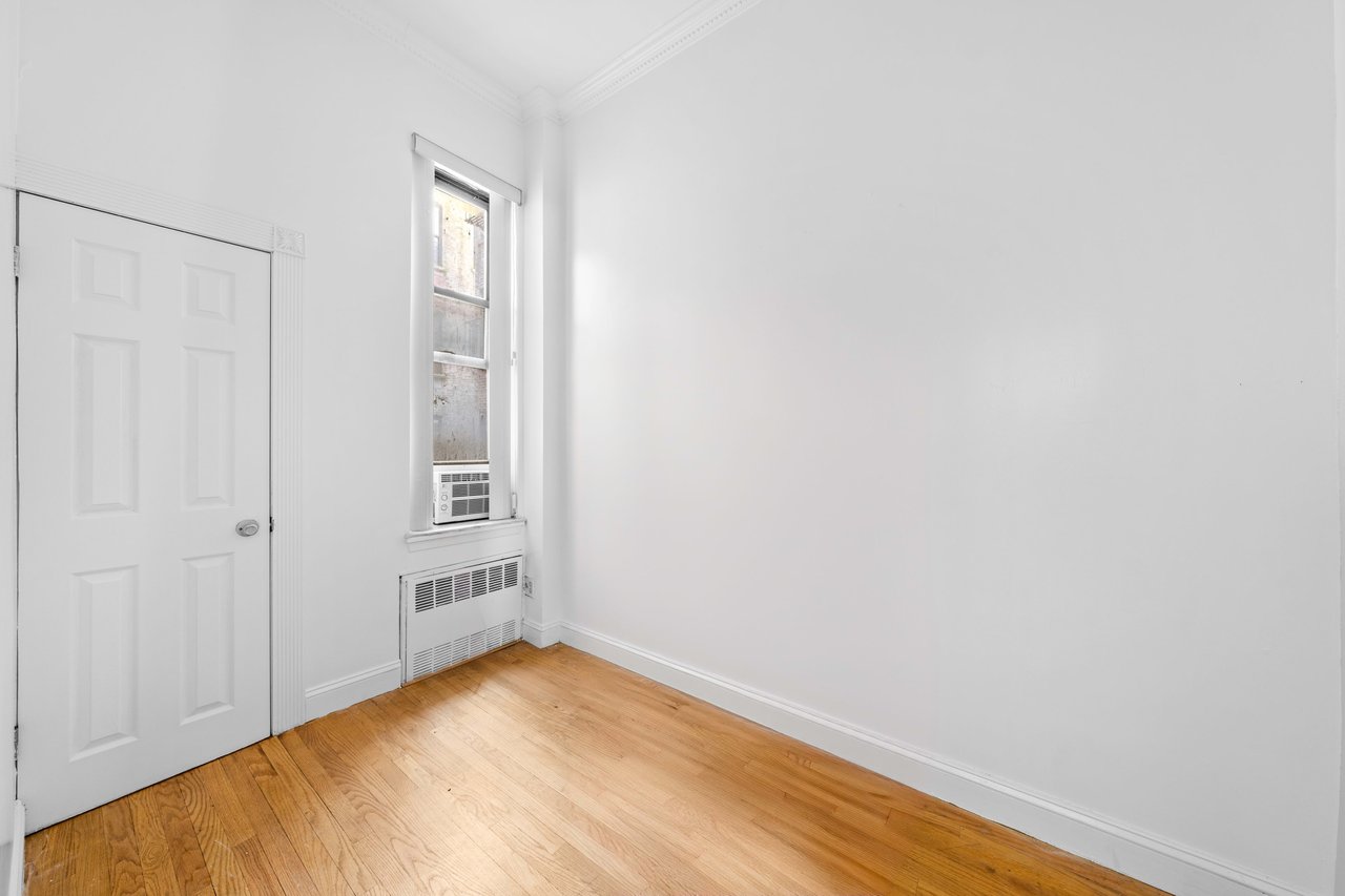 10-12 W 107th St, Unit 1A