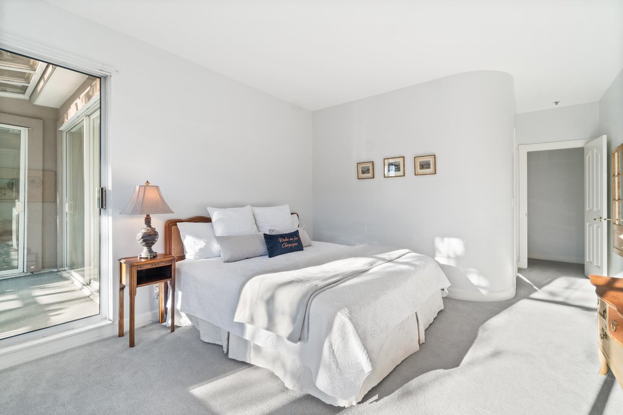 303-2210 W 40th Ave