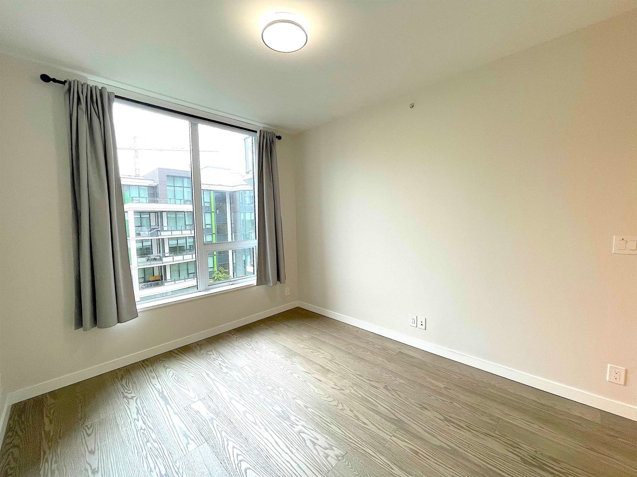 506-3533 Ross Dr