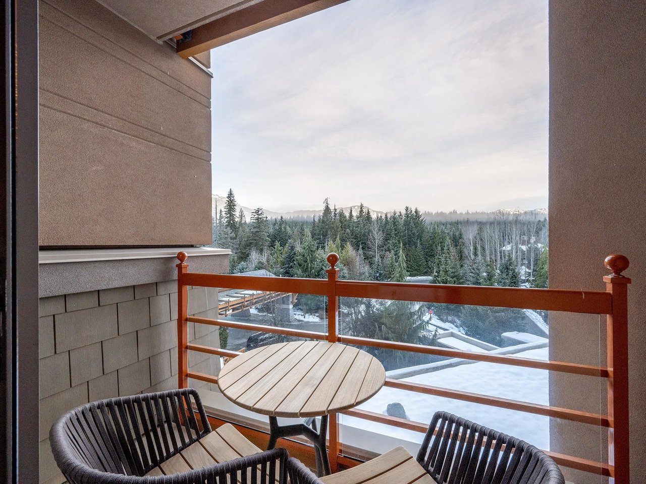 410-4591 Blackcomb Wy