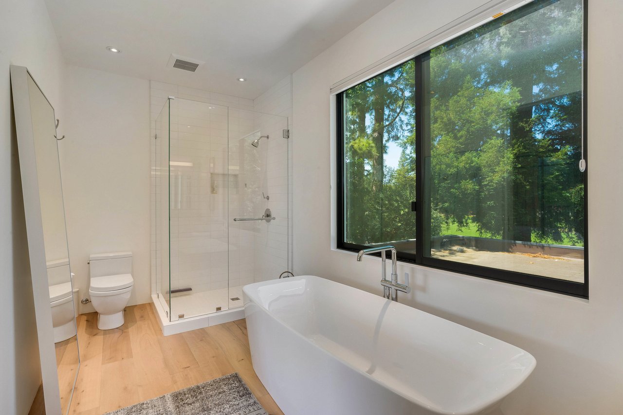 Modernist Oasis in St. Helena - SOLD