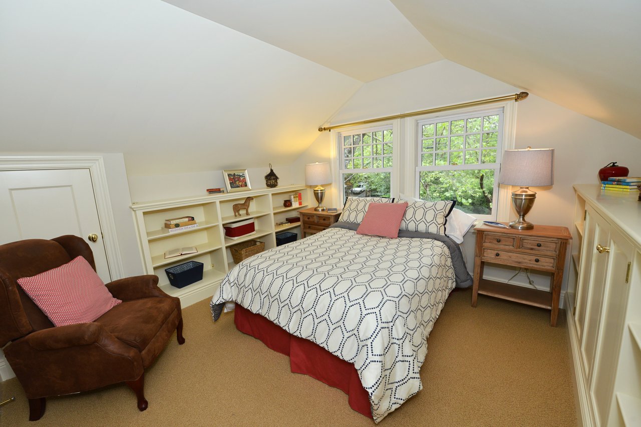 10 Raymond Avenue, San Anselmo