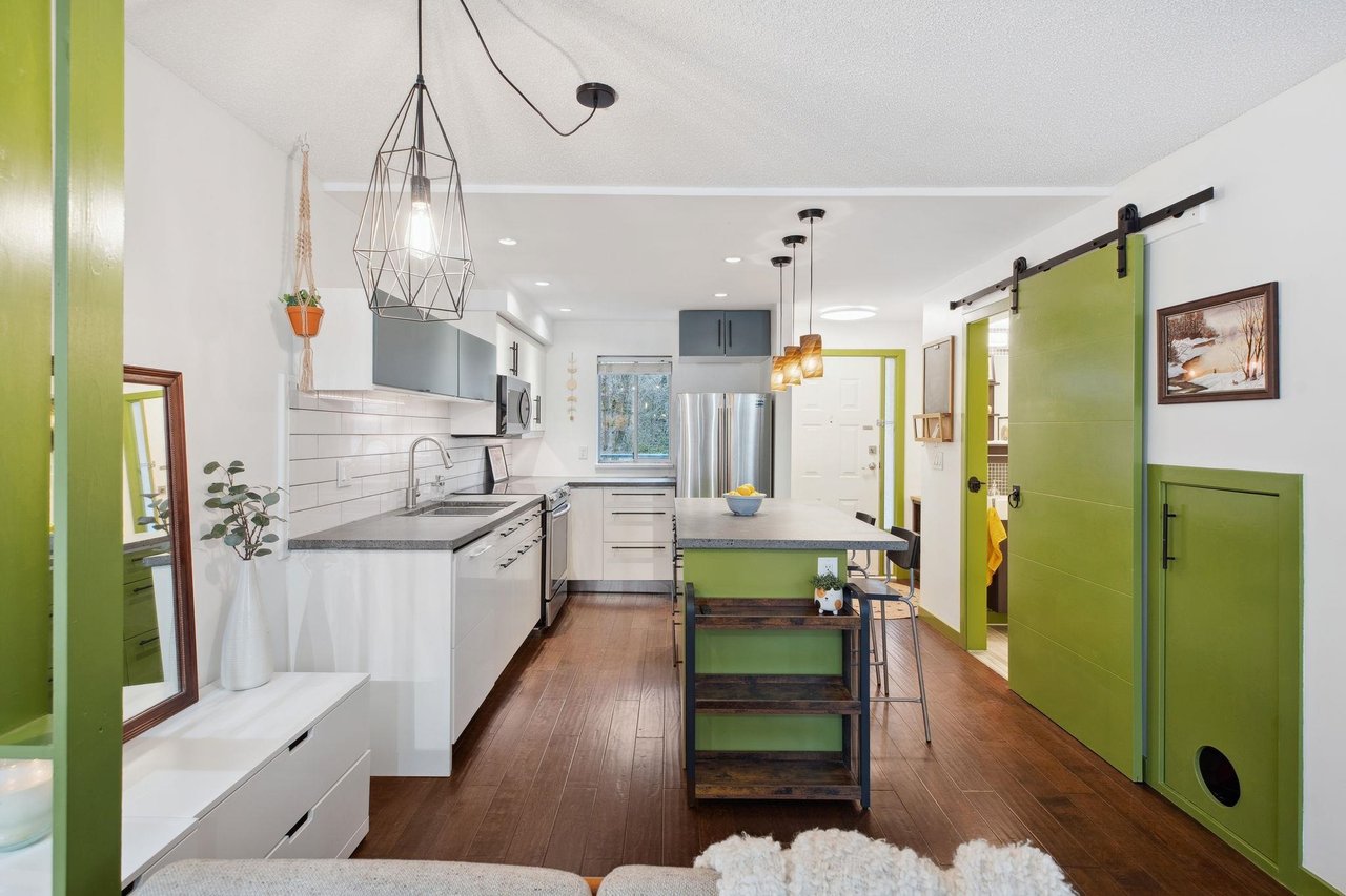 16-2978 Walton Ave