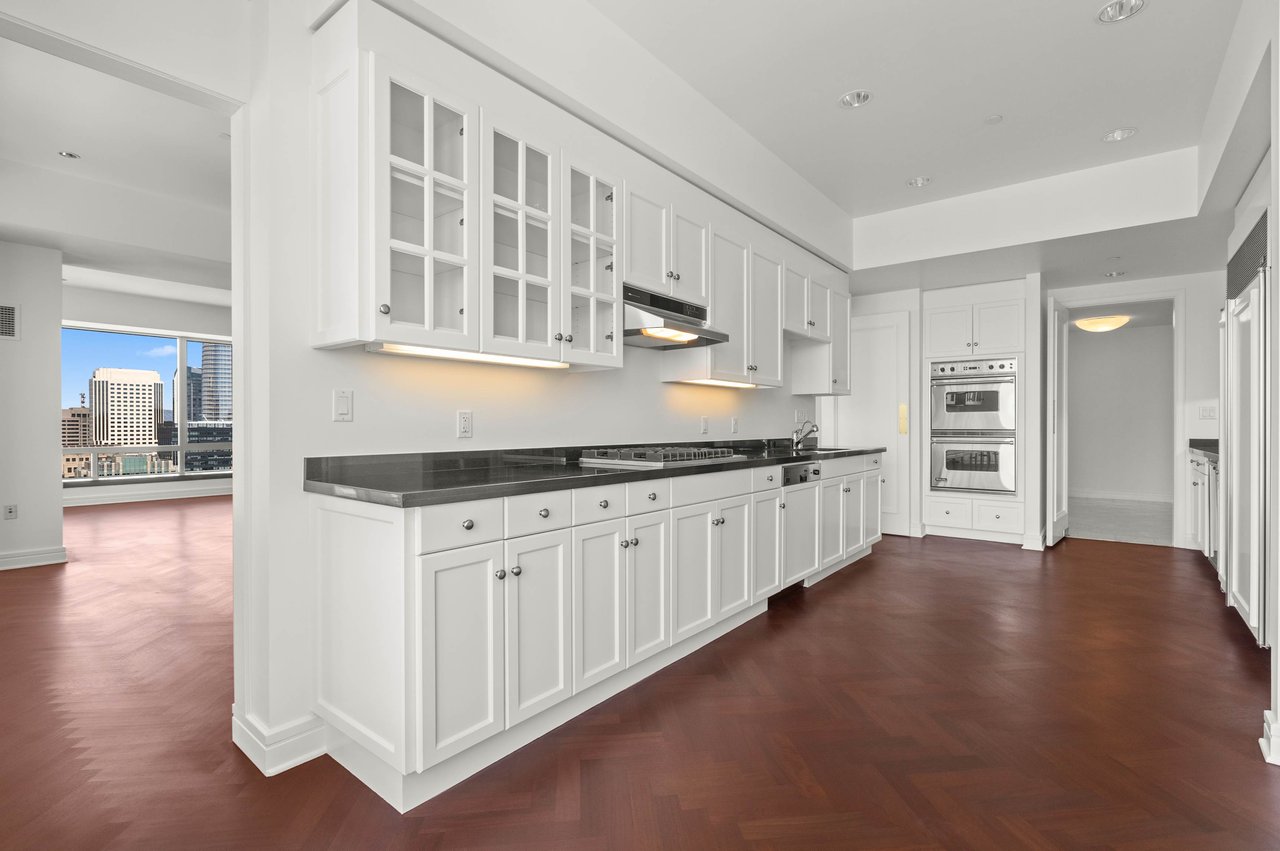 3,905 SqFt Four Seasons Grand Penthouse