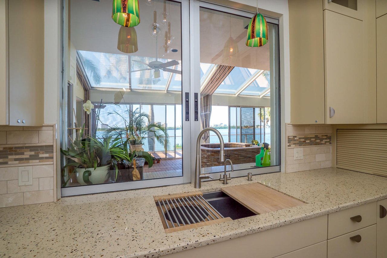 682 Mourning Dove Dr