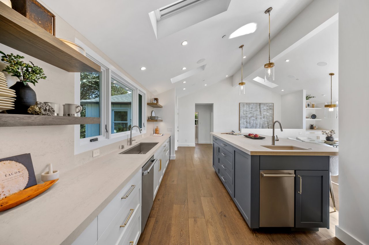 Exceptional Contemporary Renovation