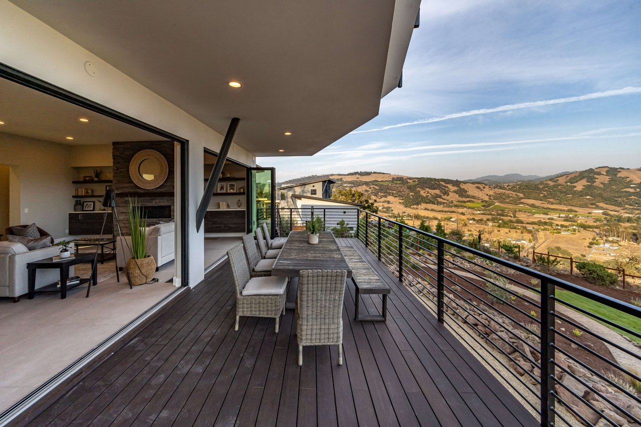 3927 Rincon Ridge Drive