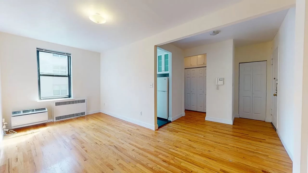 440 East 78th St Unit: 6E