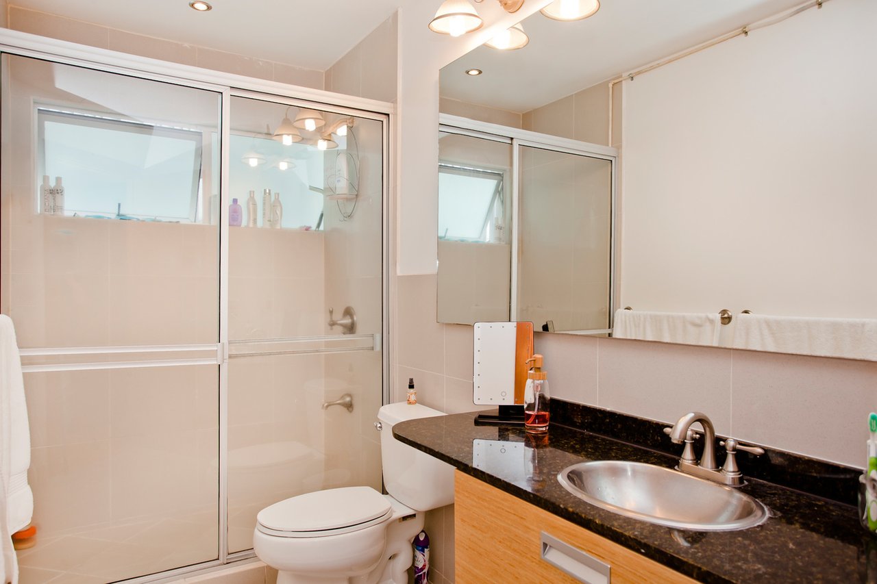 Mountain View Contemporary Apartment, Escazu, San Jose