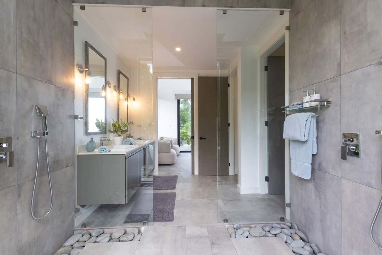 Elegant Estate with Pacific & Jungle Views in Ojochal