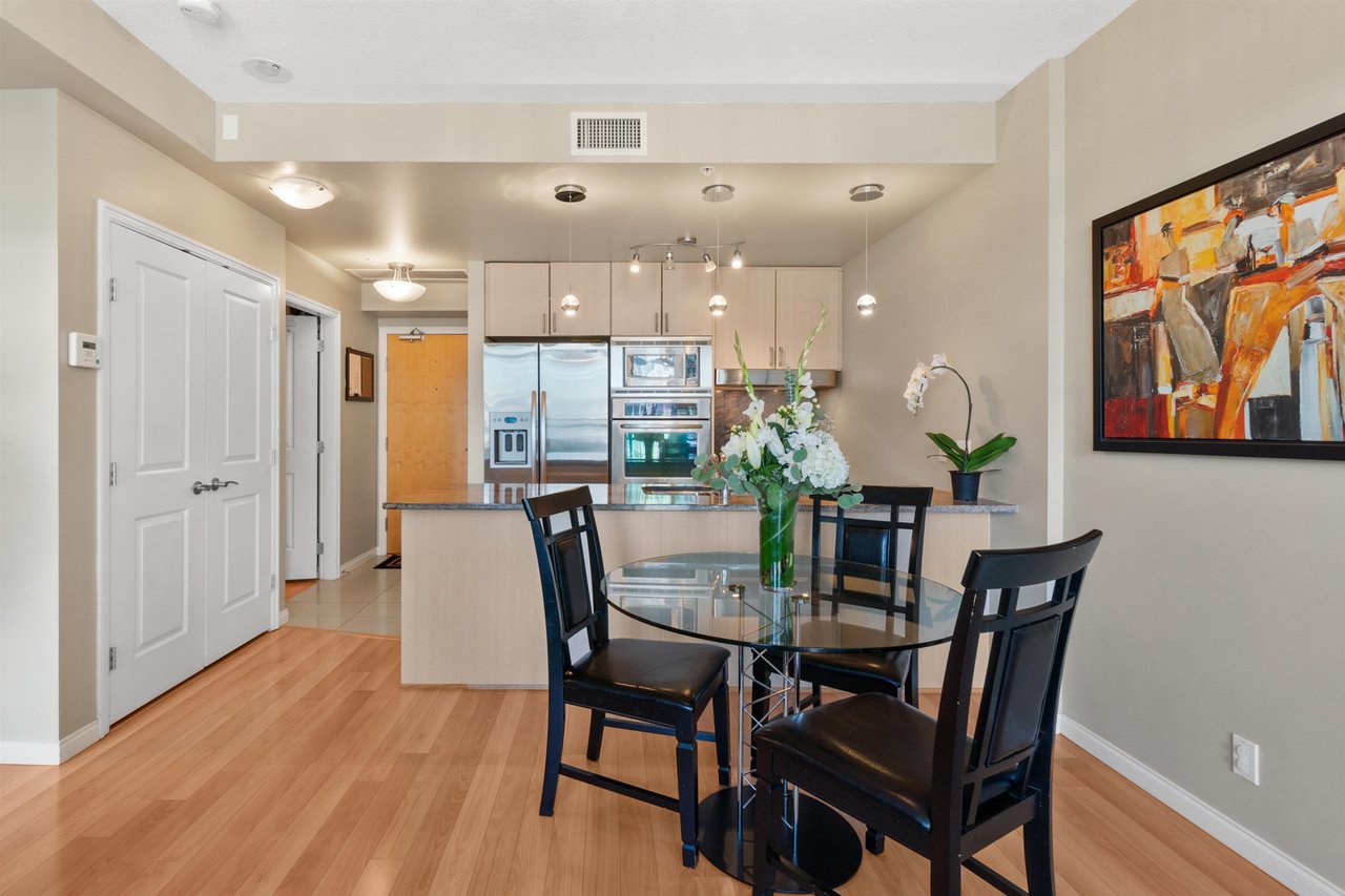 1004-1211 Melville Street, Vancouver