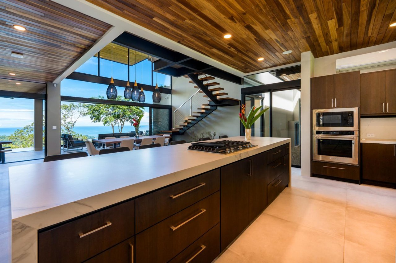 Secluded Tropical Modern Estate, Dominical, Puntarenas