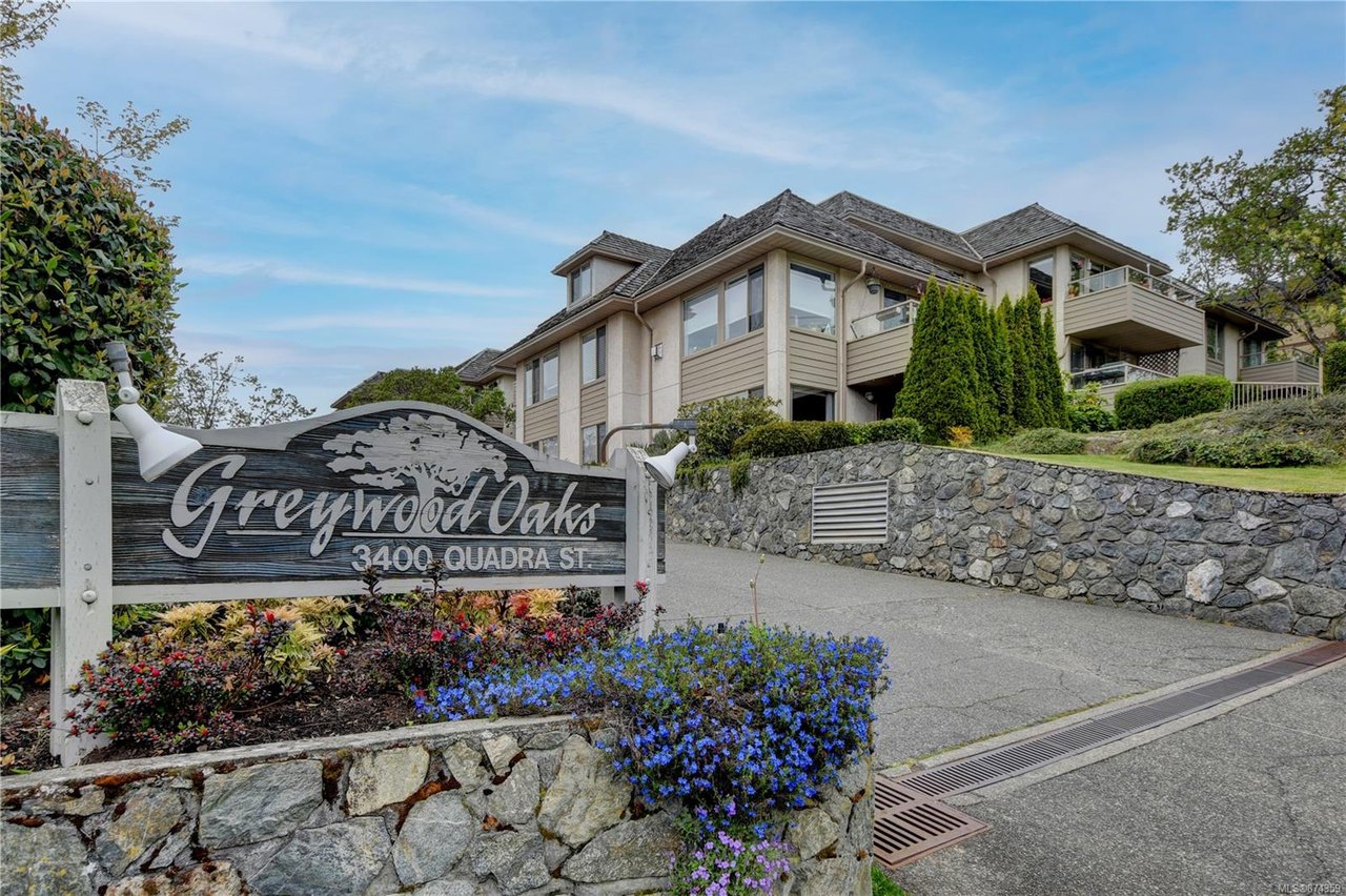 105-3400 Quadra St