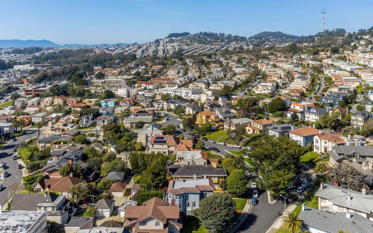 Living in Westwood, CA Townhomes