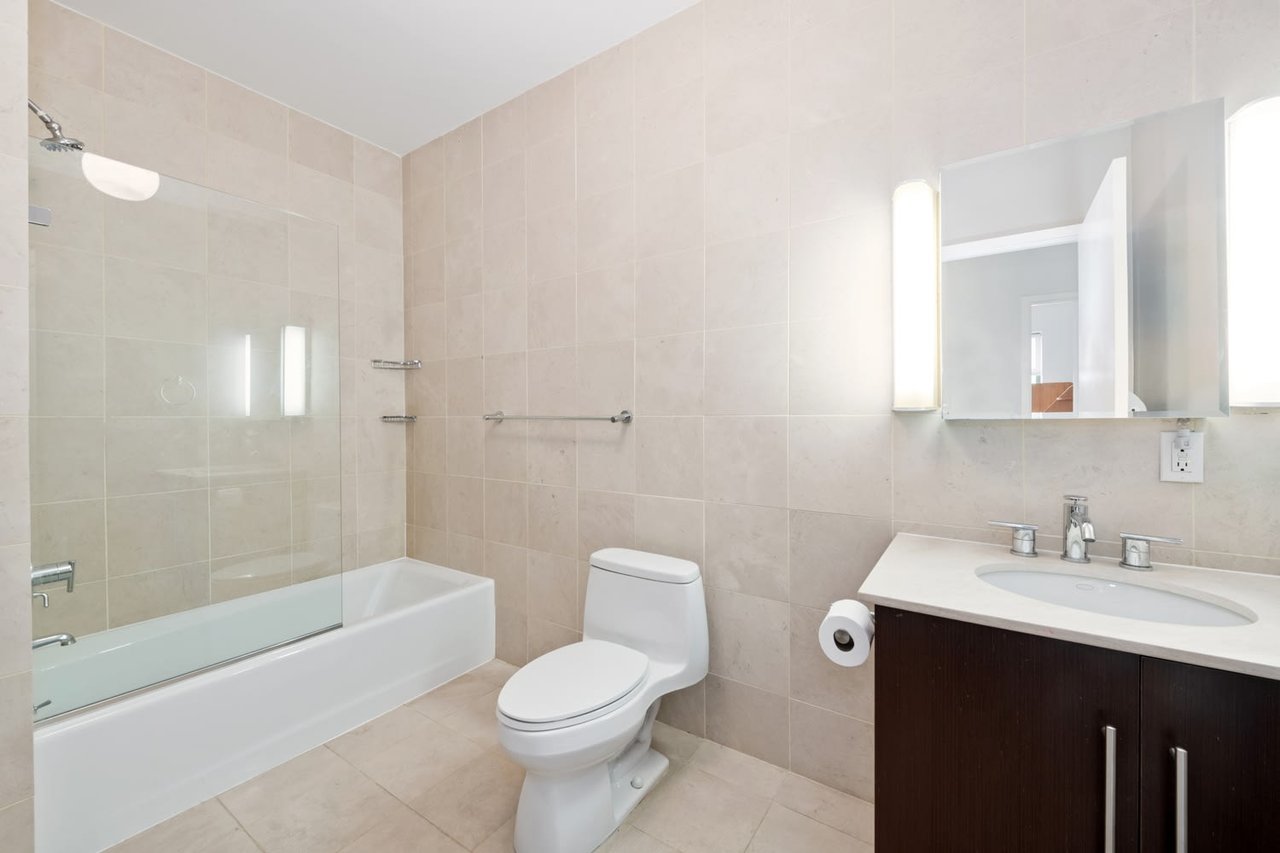 2002 5th Avenue Unit: 6-B