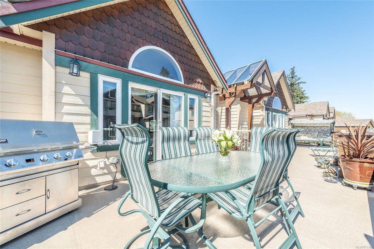 24-108 Aldersmith Pl