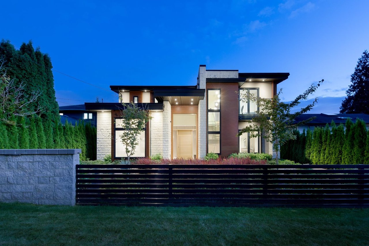1126 Jefferson Ave