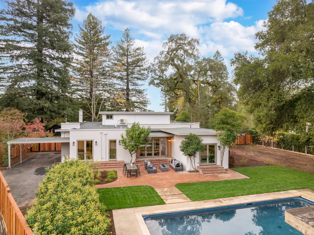 Healsburg Downtown Estate