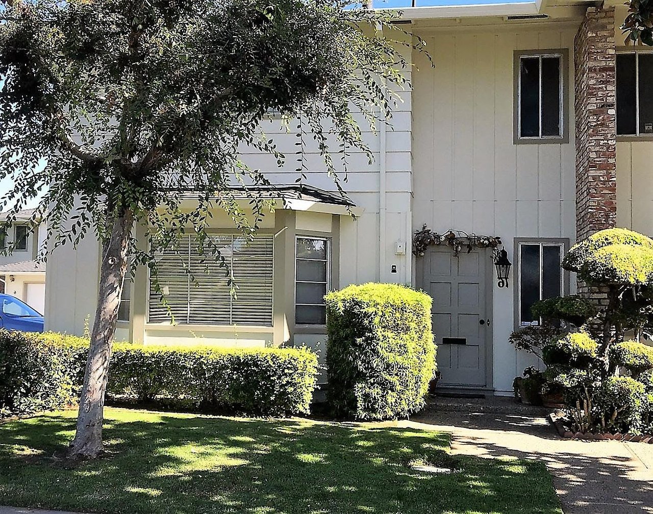 625 Carmelita Dr UNIT 16