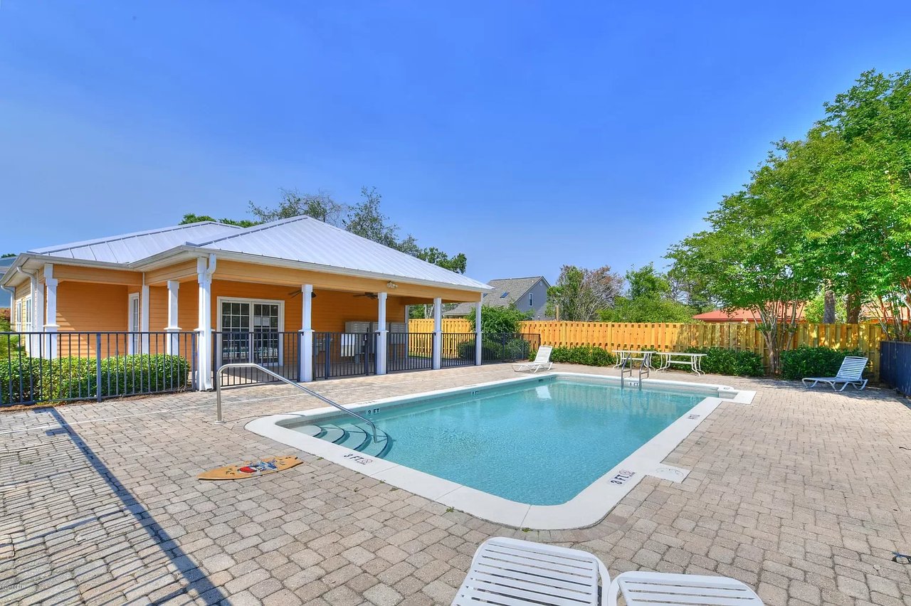 3715 Tiki Drive