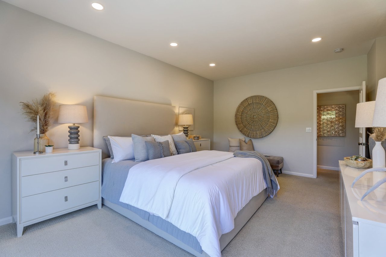 Newly Renovated Ground Floor Unit