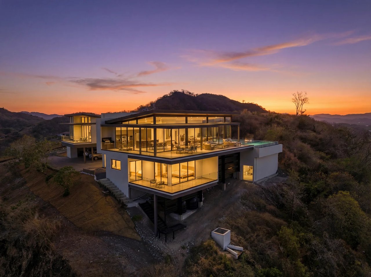 Luxury Infinity Pool Villa, Tamarindo, Guanacaste