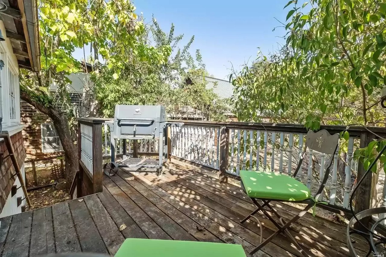 248 Woodland Ave