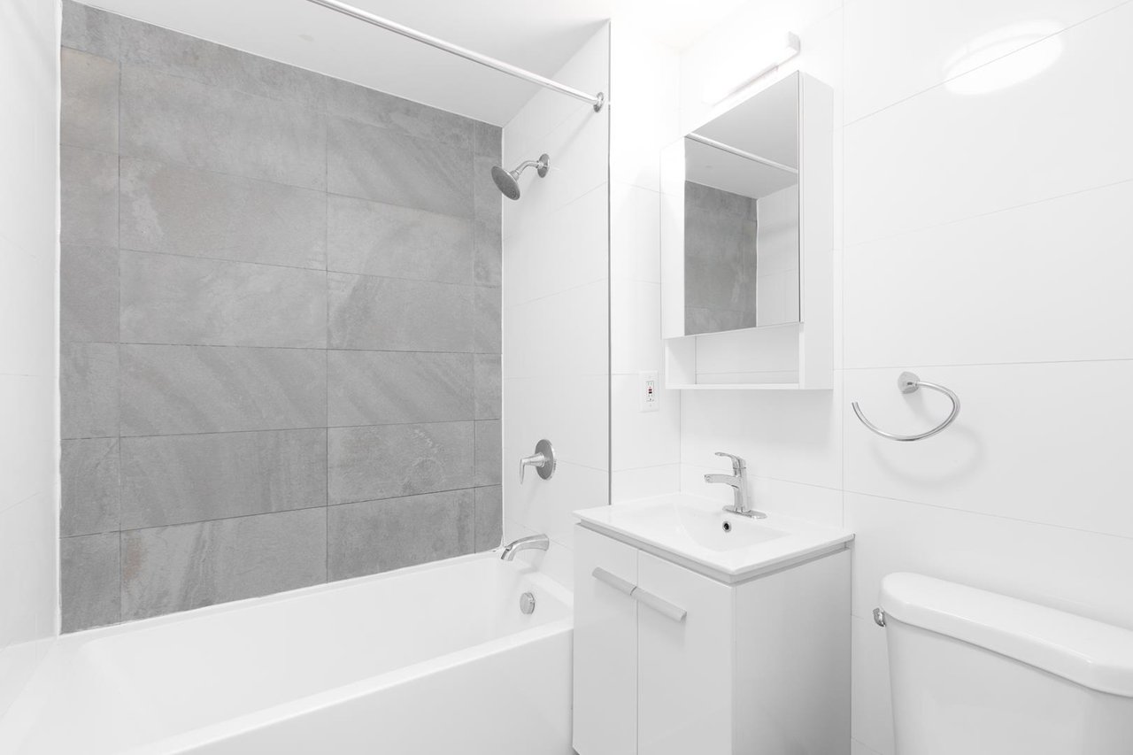 788 Madison Street, Apt 2-R