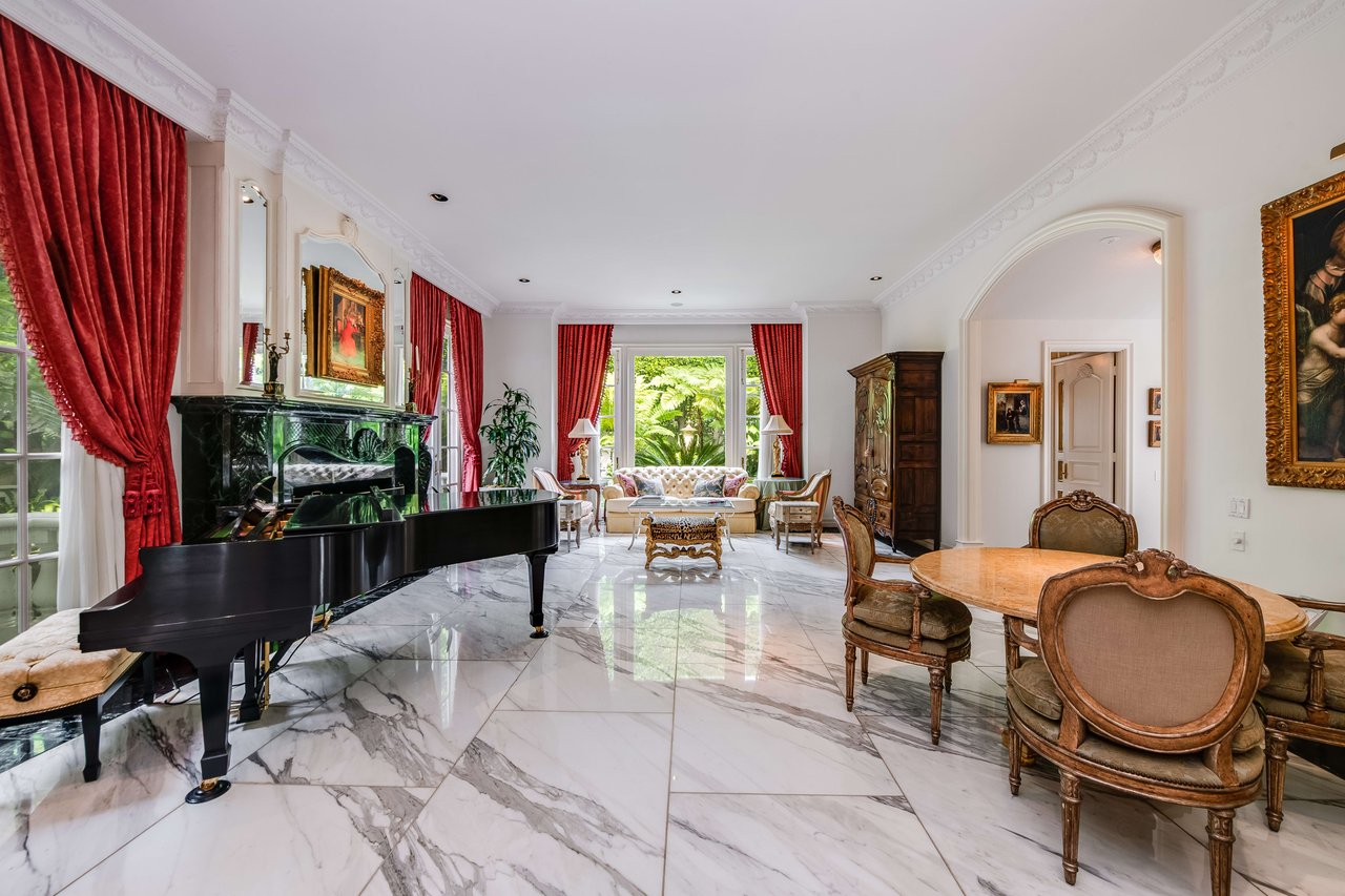 815 Cord Cir, Beverly hills