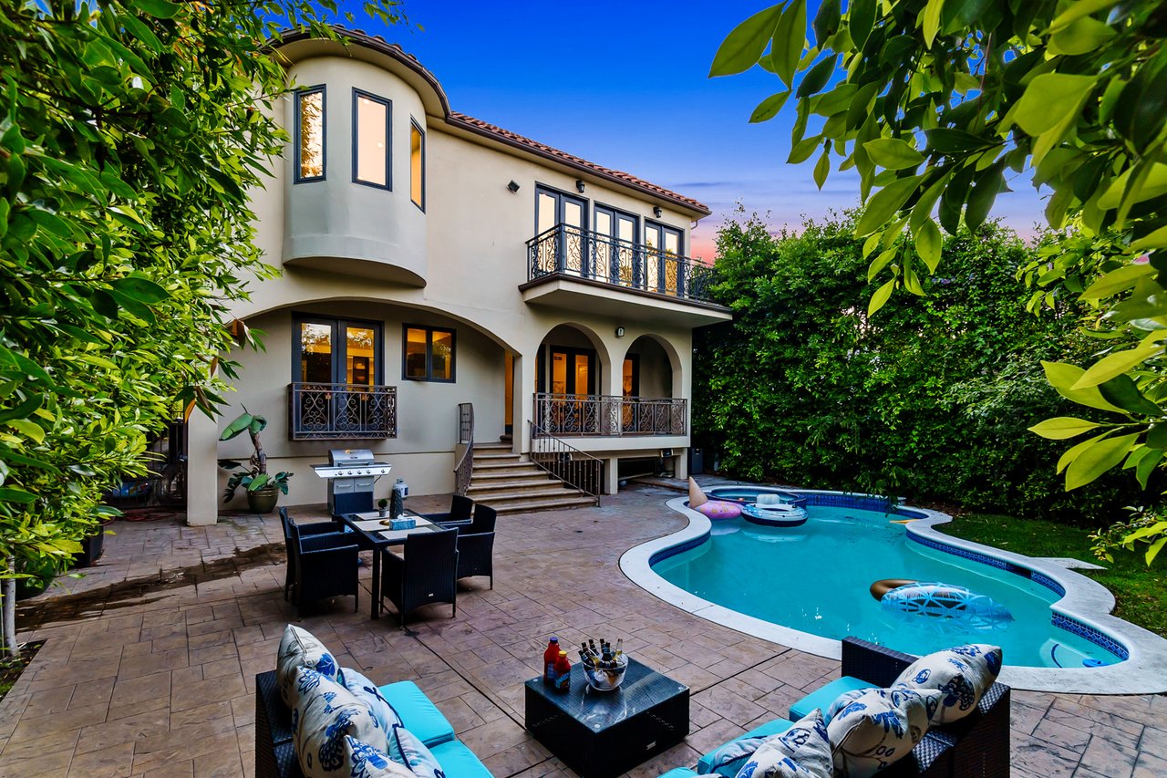 Valley Opulent
