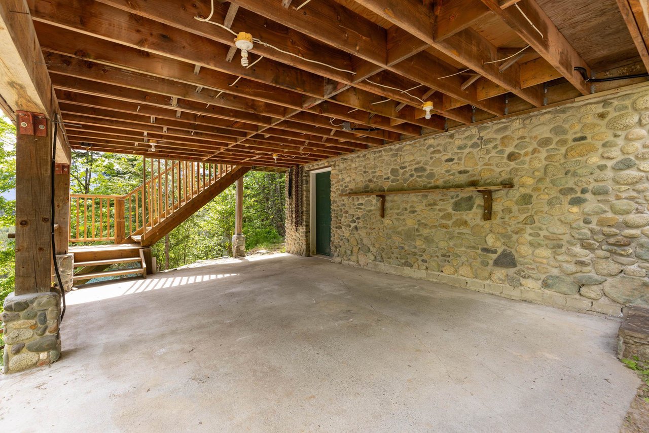 1737 Reid Rd