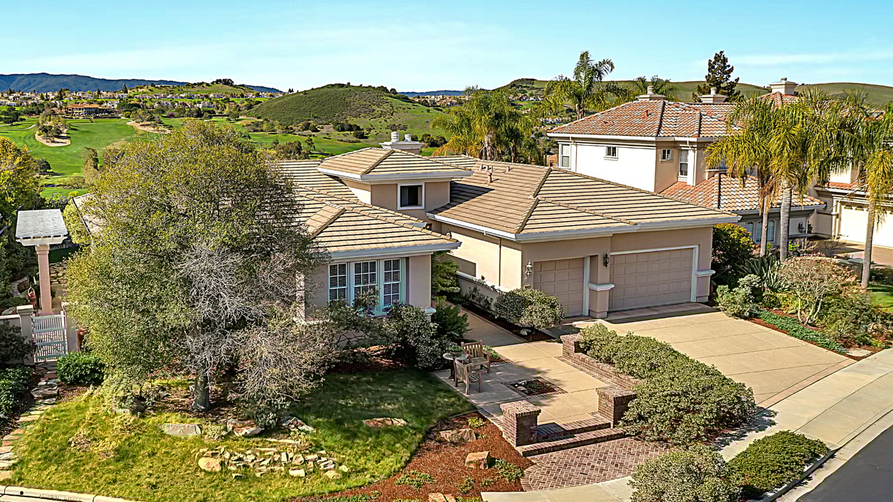 5487 Vicenza Way • San Jose • 95138