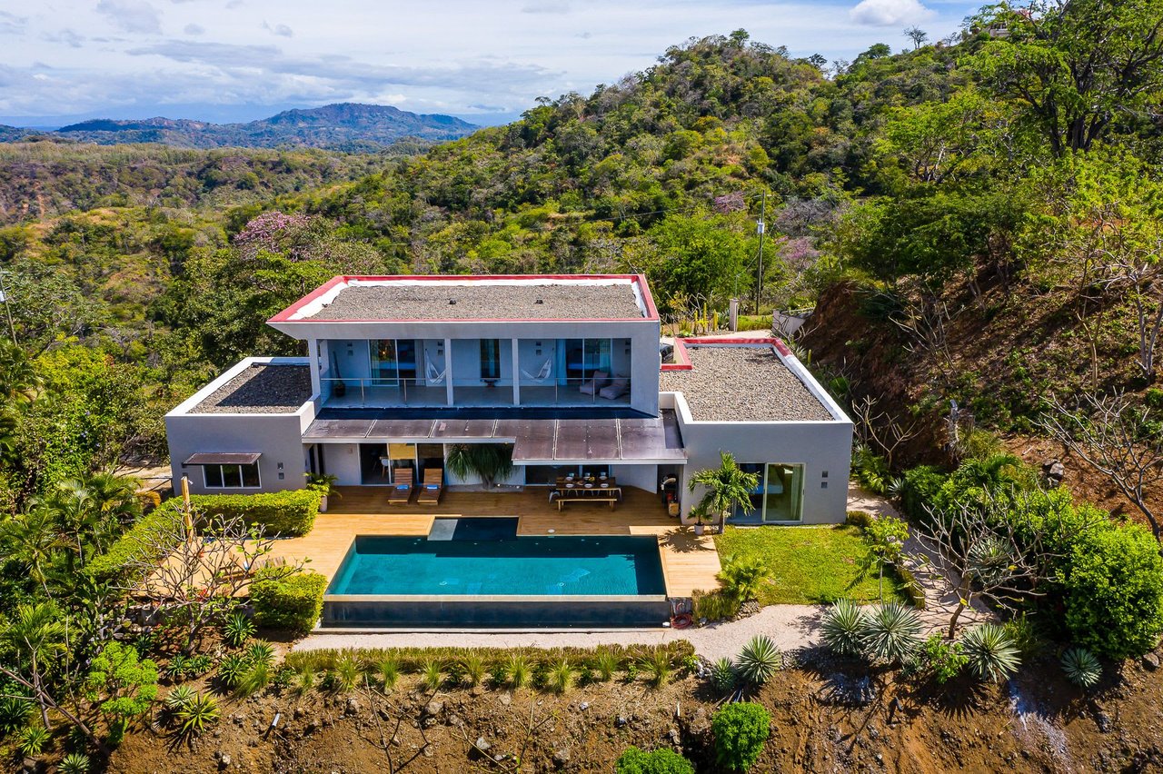 Casa Luna y Mar | Pacific Heights Ocean View Home!