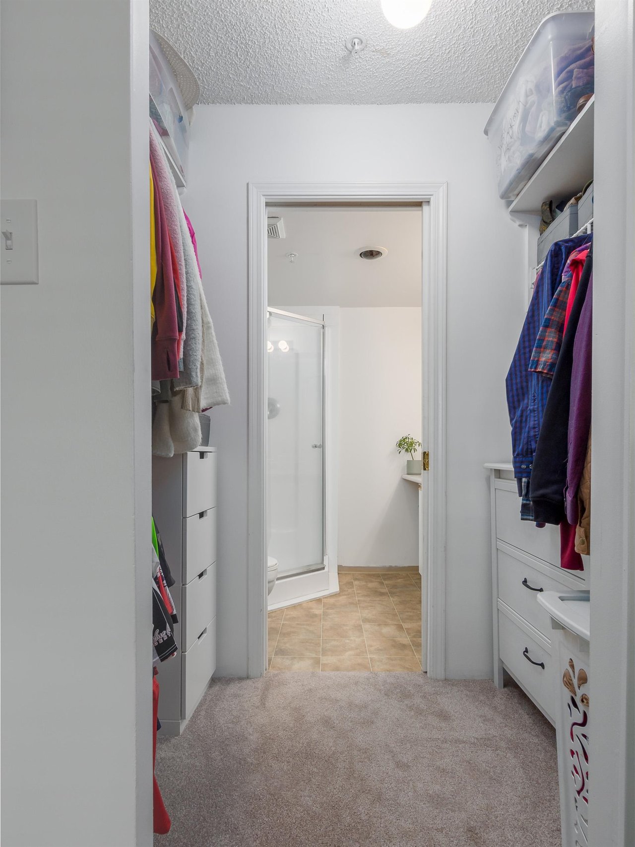 B203-40120 Willow Cres