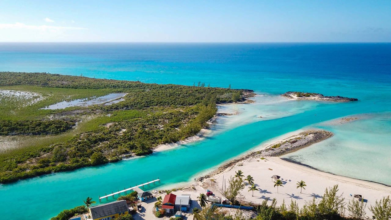 Hawks Nest Cay Cat Island