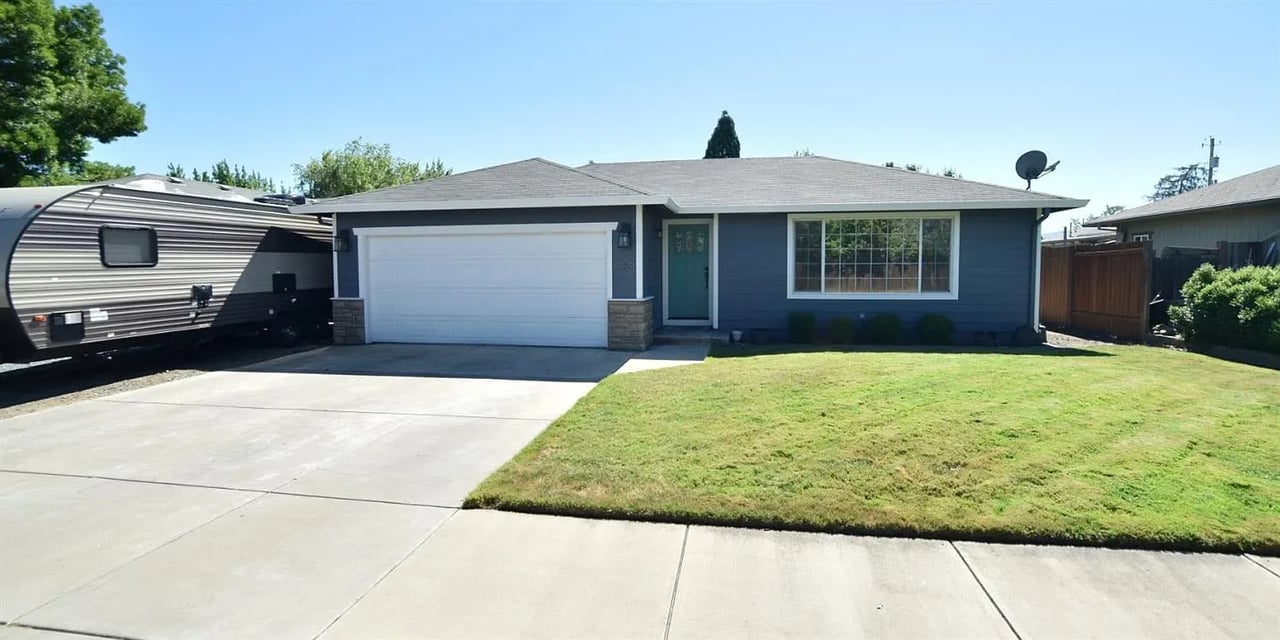 2606 Wyatt Dr, Medford, OR 97501