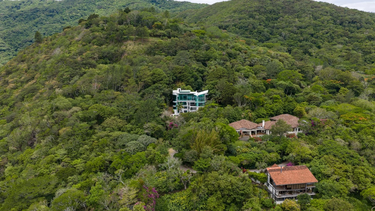 Panoramic Valley Views Retreat, Santa Ana, San Jose