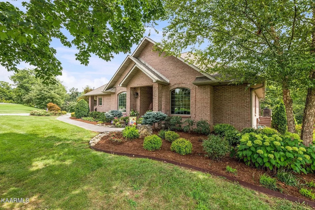 314 Riverdale Dr