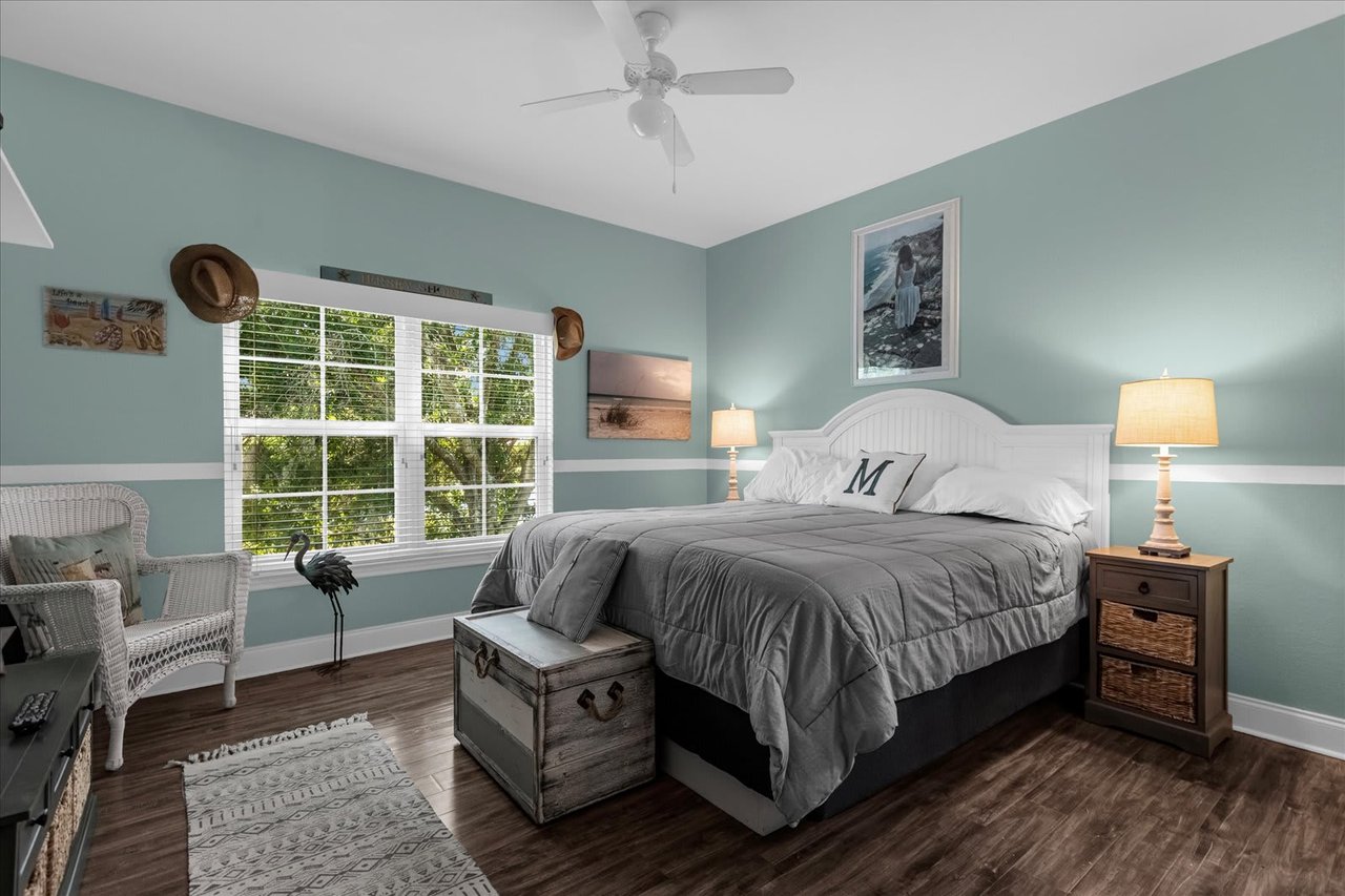 5008 MANGROVE ALY #202