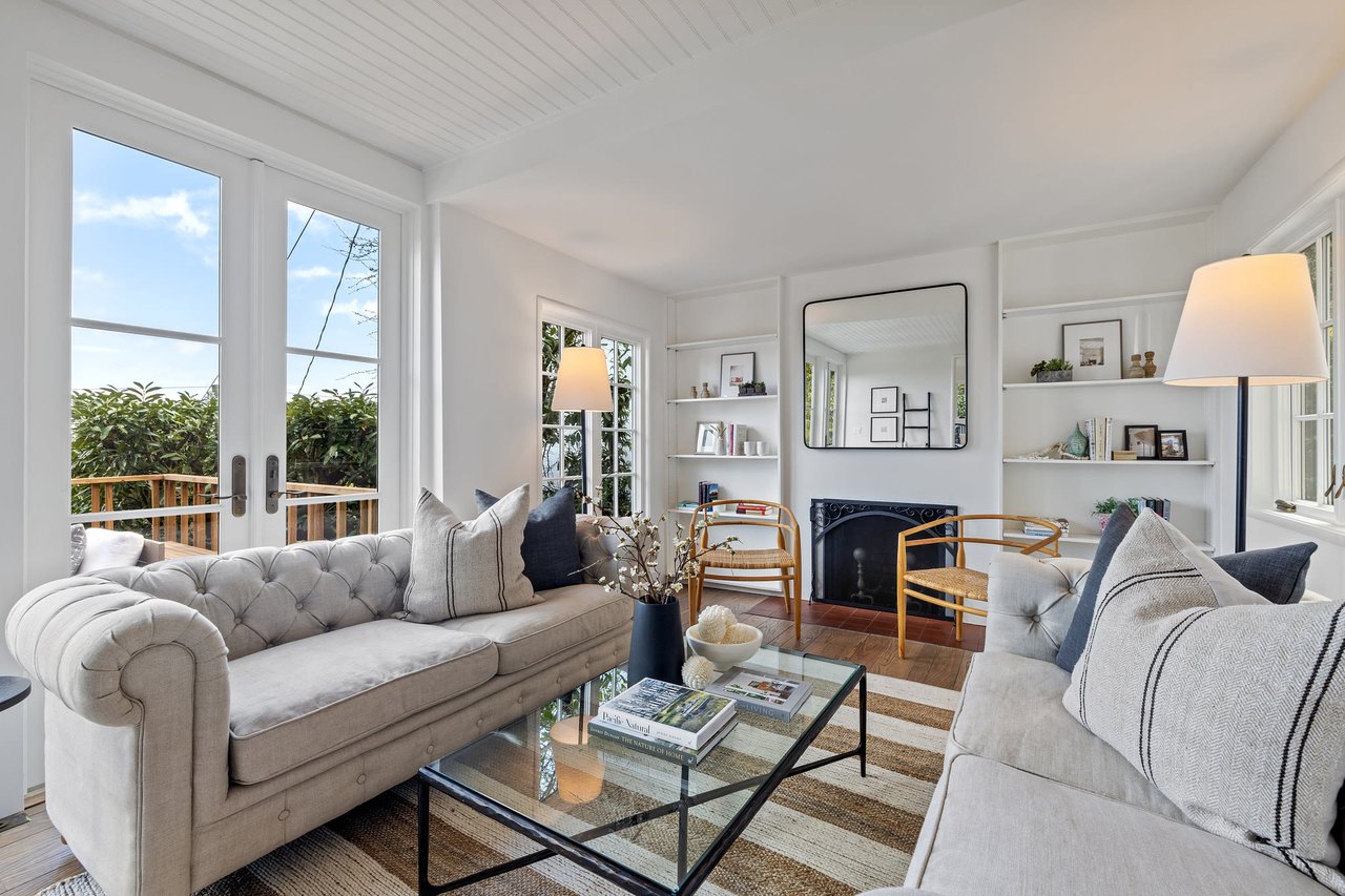 261 Glen Dr, Sausalito, CA  94965