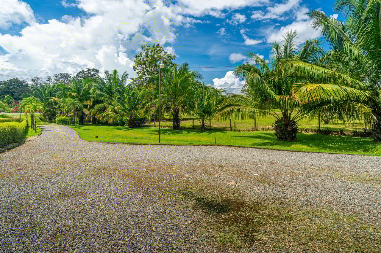 La Palma Cabin - 2 Bed 1 Bath Retreat
